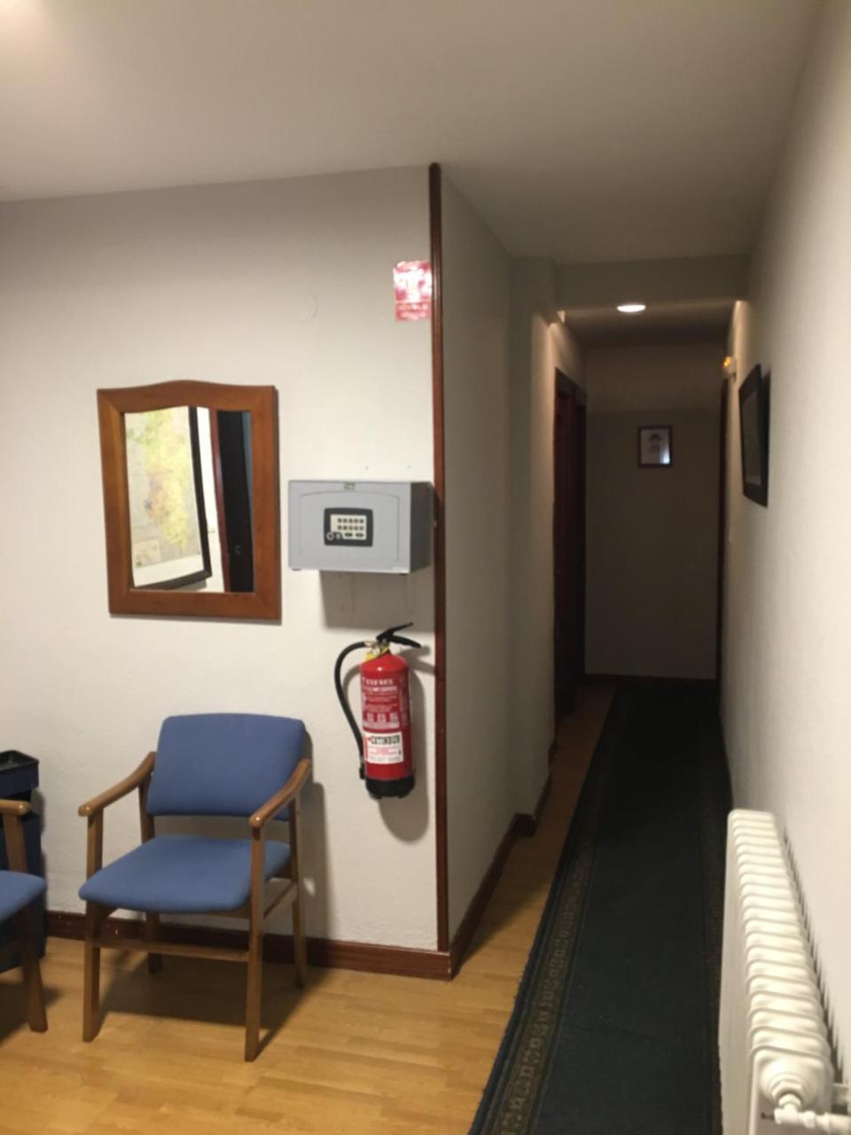 Hostal Hilton Burgo エクステリア 写真