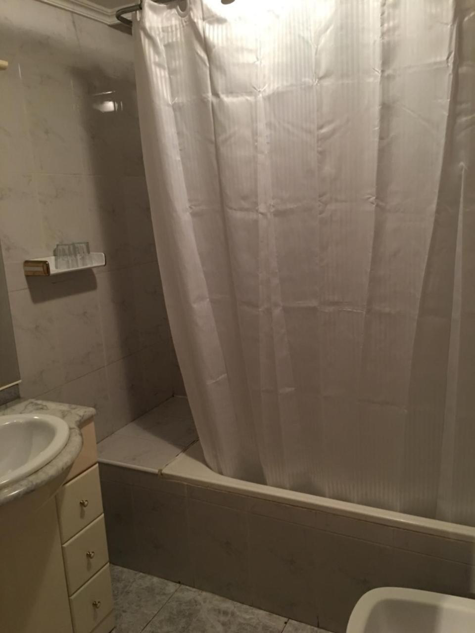 Hostal Hilton Burgo エクステリア 写真
